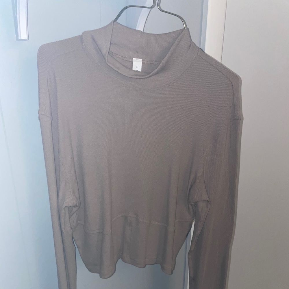 Lululemon Crop top